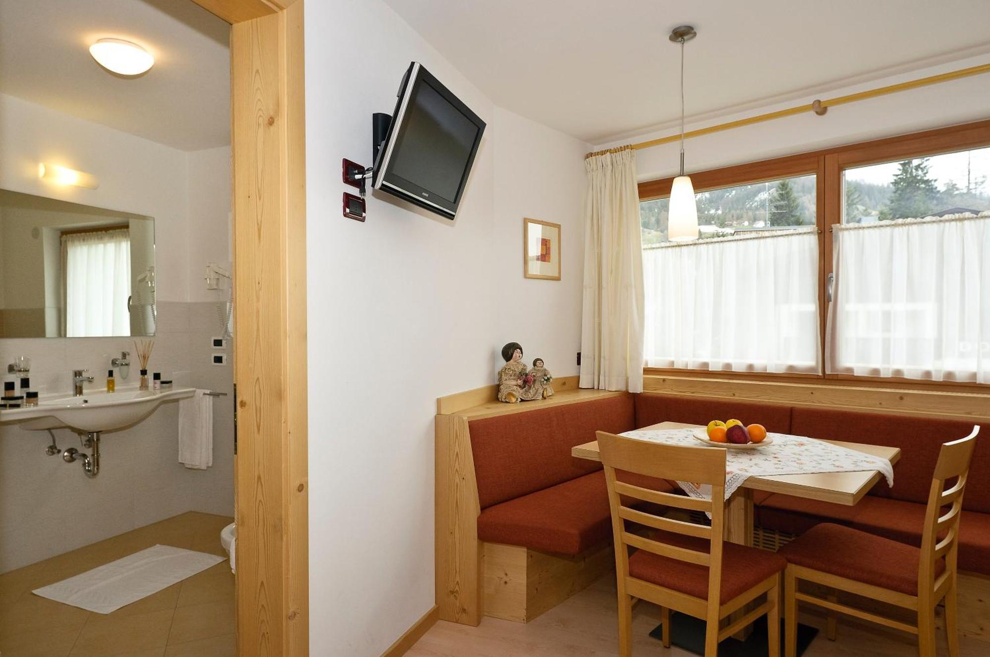 Residence Ciasa Mirasas Badia Szoba fotó